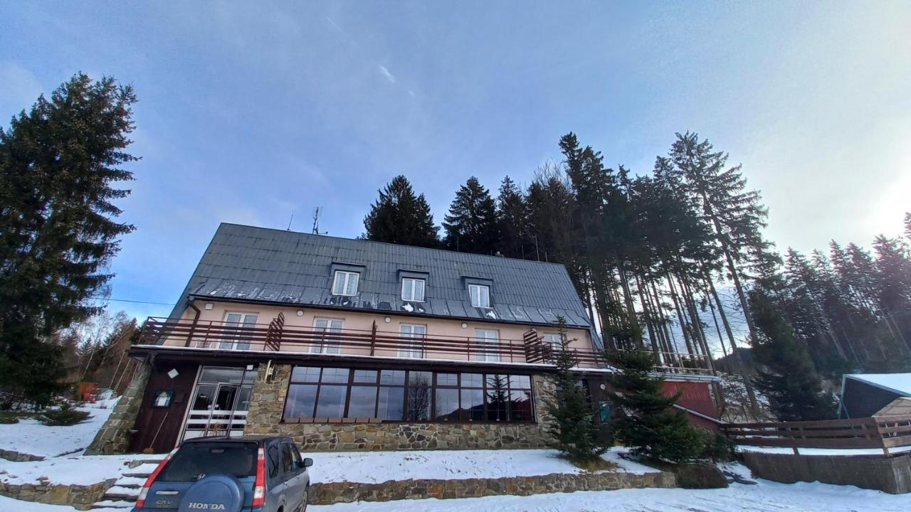 Veghouse - Penzion U Plaze Horni Becva Exterior photo